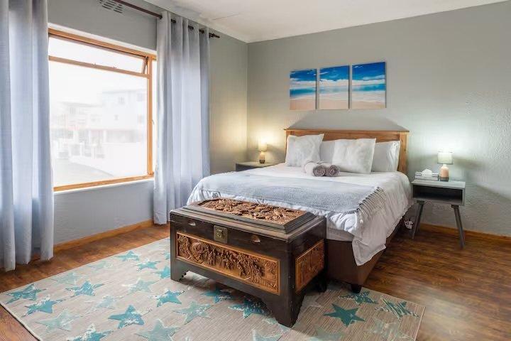 2 Bedroom Property for Sale in Fish Hoek Western Cape